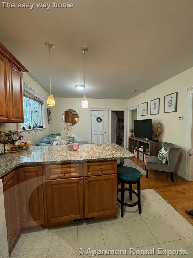 Foto del edificio - Newly renovated * 2 full baths * Central A...
