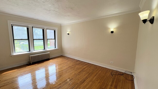 Foto del edificio - 8748 S Dauphin Ave