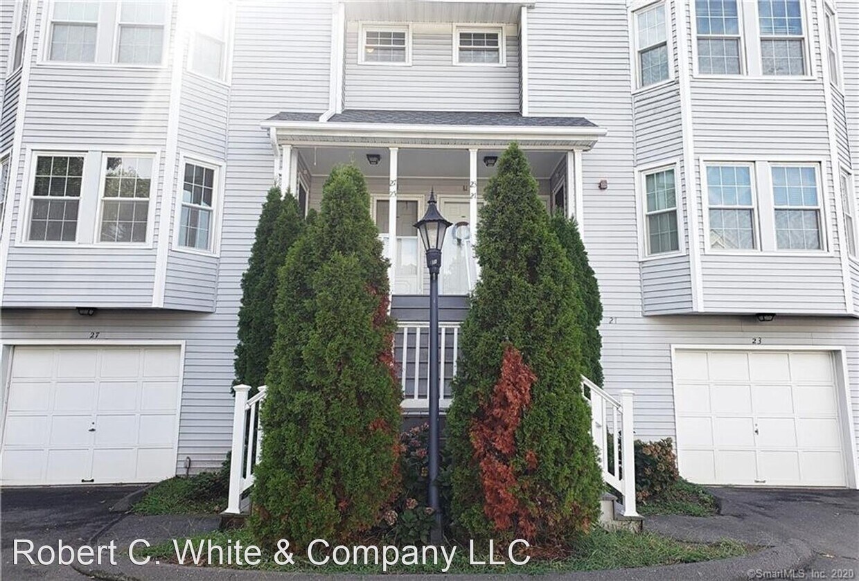 25 Woodhill Rd, Milford, CT 06461 House Rental in Milford, CT