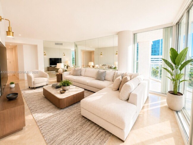 Building Photo - 16400 Collins Ave