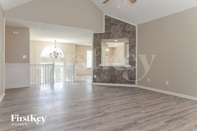 Foto del edificio - 67 Saddle Brooke Dr