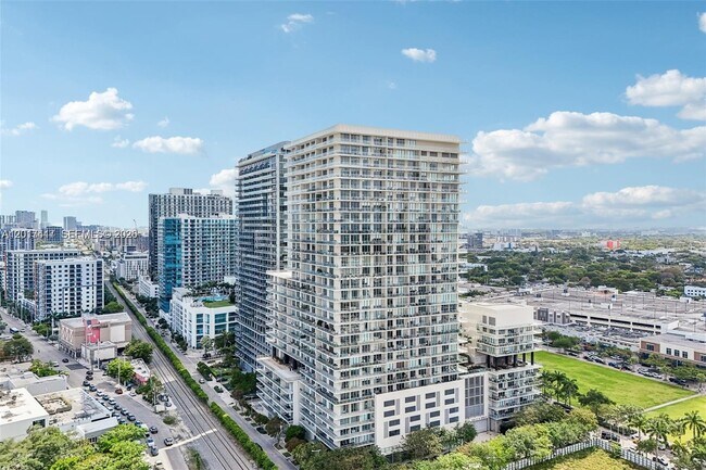 Foto del edificio - 3470 E Coast Ave