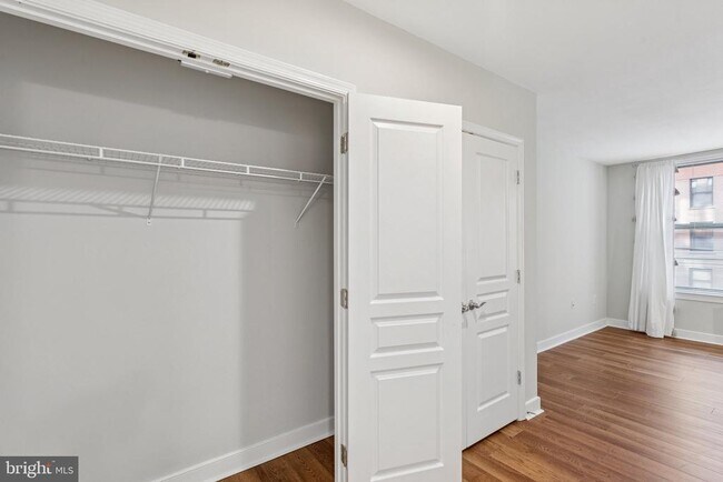 Foto del edificio - 616 E St NW