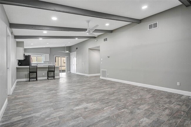 Building Photo - 1420 Forest Hills Dr