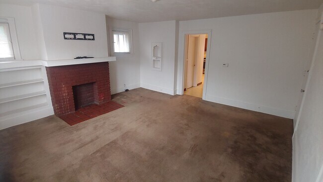 Foto del edificio - 4075 Brandon Rd