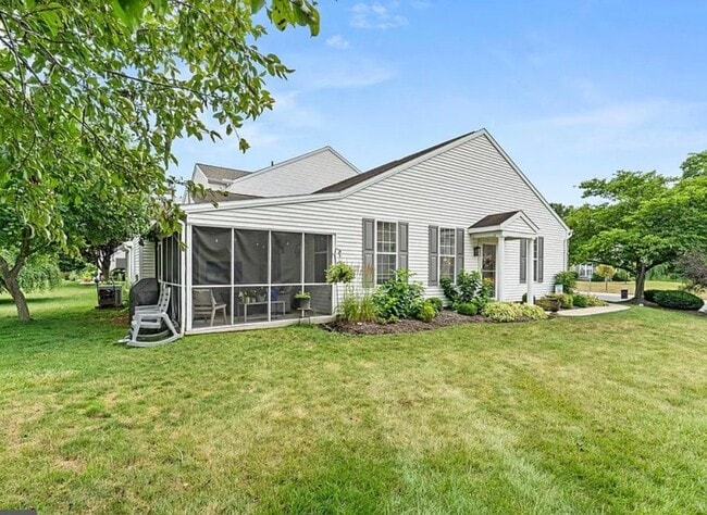 Foto del edificio - 640 Springhouse Ln