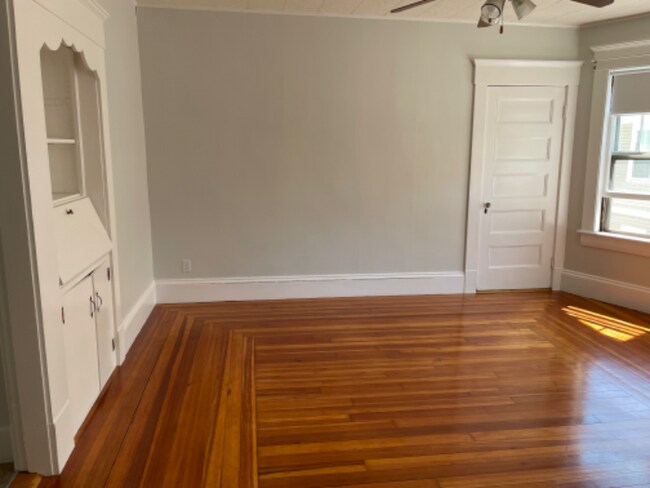 Building Photo - 24 Custer St