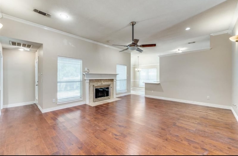Building Photo - 4101 Hideaway Dr