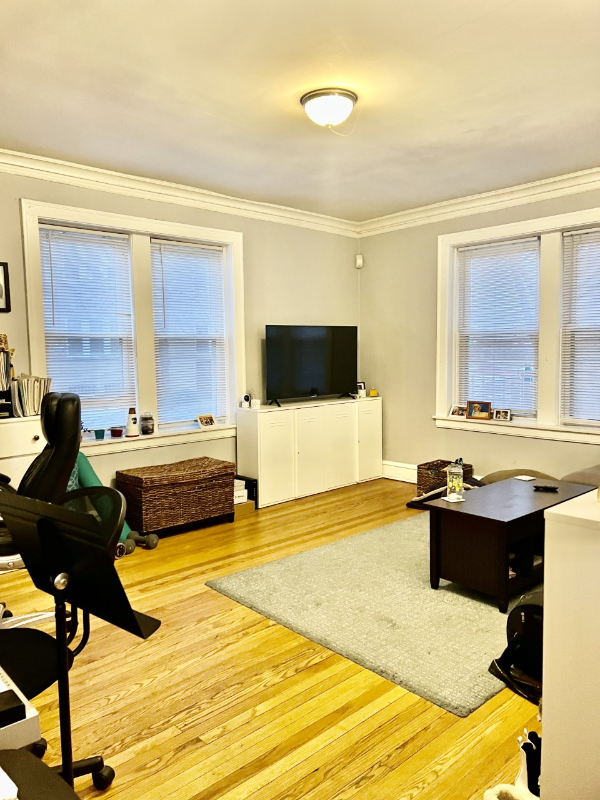 Foto del edificio - 2349 N Kenneth Ave