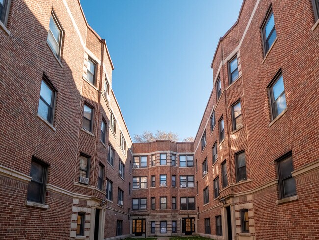 Building Photo - 6439 N Hamilton Ave