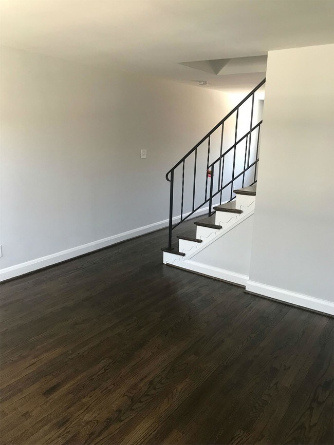 Building Photo - 1118 St Agnes Ln