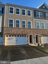 Building Photo - 451 Monte Farm Rd