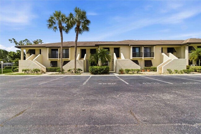 Building Photo - 4620 Longwater Chase