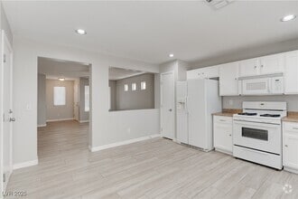 Building Photo - 6085 Aripeka St