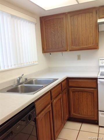 Building Photo - 98-1745 Kaahumanu St