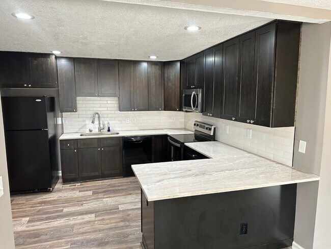 Foto del edificio - 1545 Gaylor Dr SE