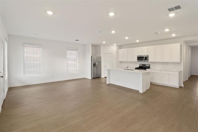 Building Photo - 1016 Flameleaf Dr