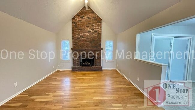 Foto del edificio - Charming 3 Bedroom, 2 Bathroom, 2 Car Garage Home in Parkville