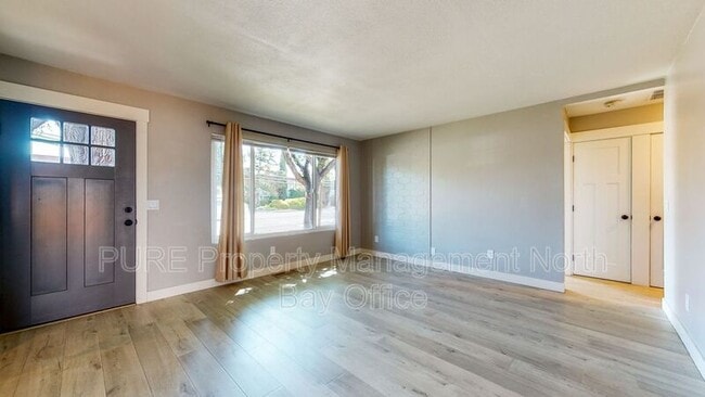 Building Photo - 1601 Yulupa Ave