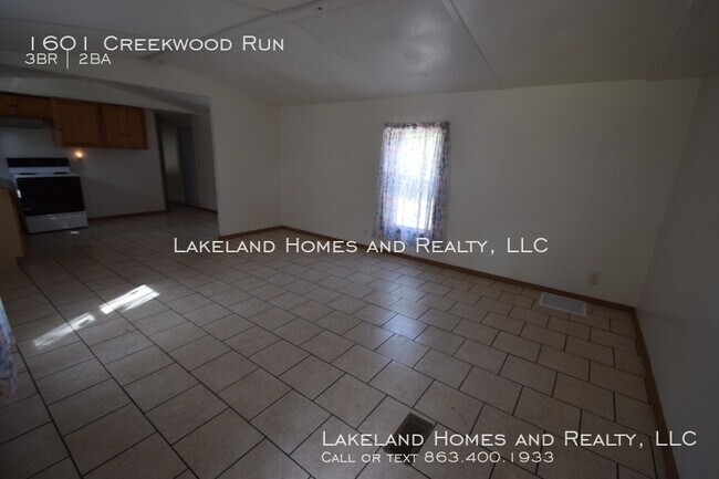 Foto del edificio - 1601 Creekwood Run  3BR/2BA Doublewide