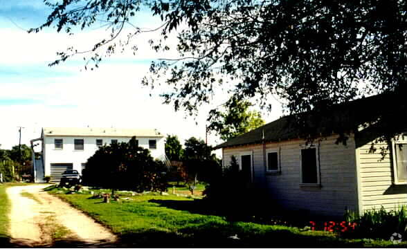 Building Photo - 602 Anacapa Dr