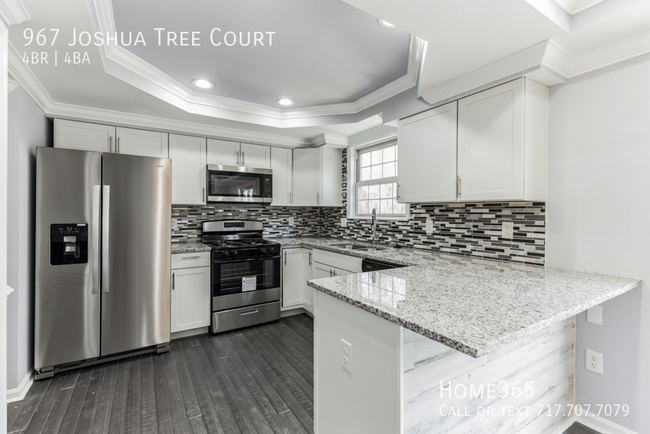 Building Photo - Stunning 4 Bedroom Home Located in Owing M...