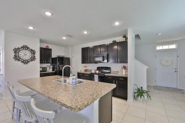 Building Photo - 10535 Whispering Hammock Dr