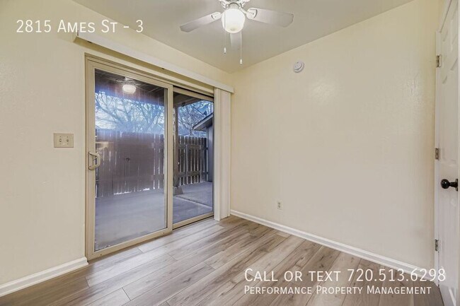 Foto del edificio - 2815 Ames St