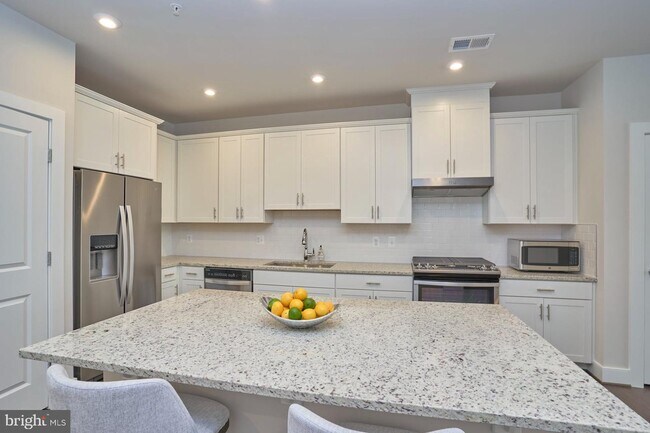 Foto del edificio - 2319 Field Point Rd