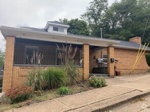 Building Photo - 1015 Rice Ave