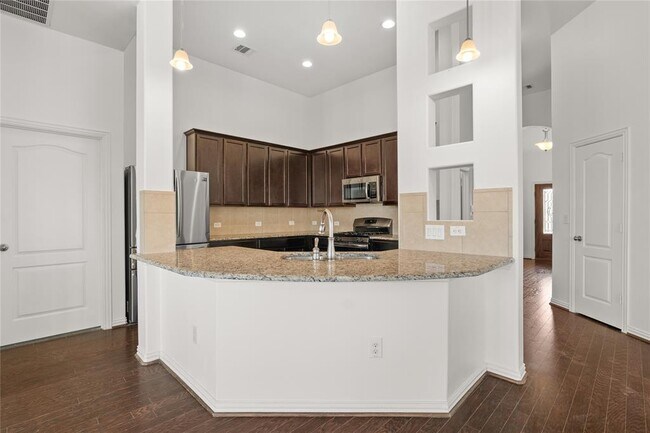 Foto del edificio - 349 Vista Portola Loop