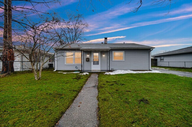 Foto del edificio - 3 Bedroom 1 Bathroom House for Rent!