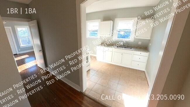 Foto del edificio - 538 Kayton Ave