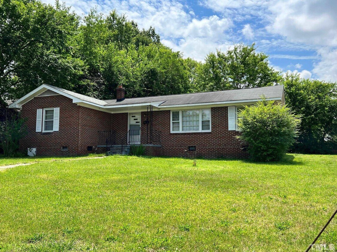 213 W Front St, Oxford, NC 27565 House Rental in Oxford, NC