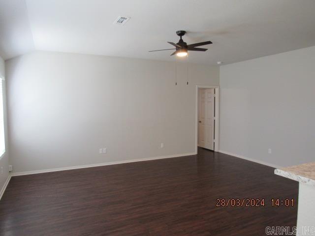 Foto del edificio - 20 Summer Breeze Rd
