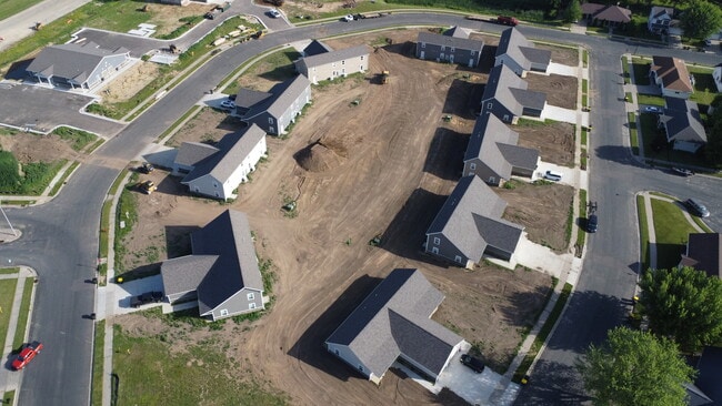 Foto del edificio - Villas at Fox Pointe