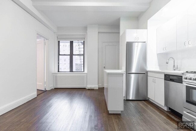 Foto del edificio - 140 E 46th St