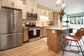 Building Photo - 6450 37th Ave NW