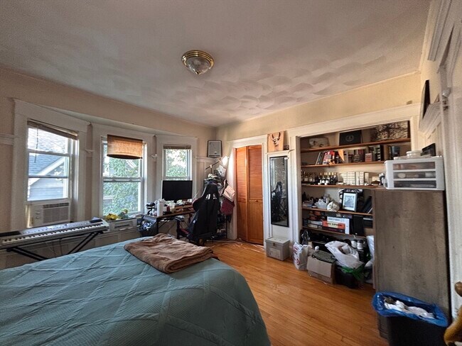 Foto del edificio - 9 Greylock Rd