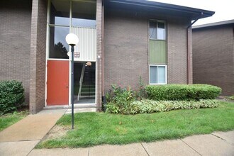 Building Photo - 2500 Topsfield Rd