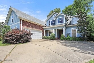 Building Photo - 114 Parkway Cove