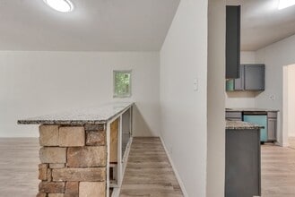Building Photo - 2704 Rosen Ave