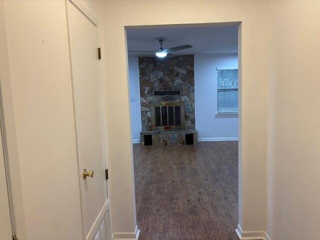 Foto del edificio - 519 Nutmeg Ave