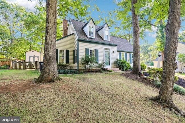 Building Photo - 15465 Golf Club Dr