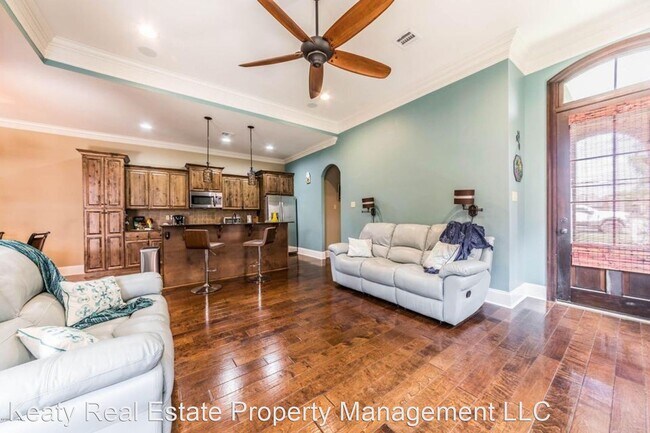 Building Photo - 3 br, 2 bath House - 114 Brightwood Drive