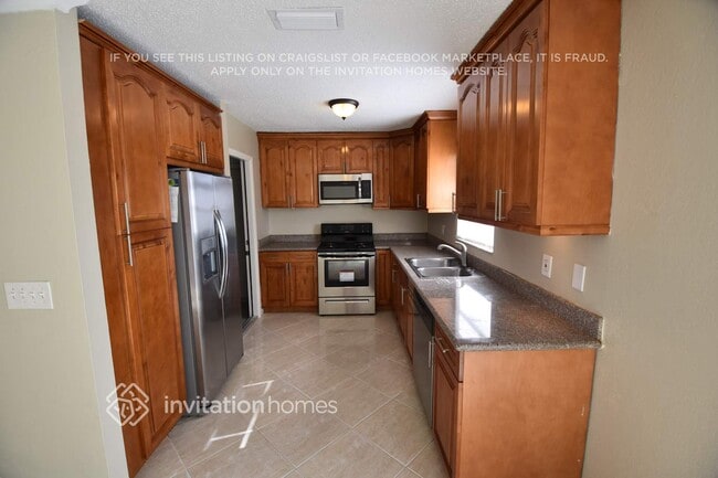 Building Photo - 7750 NW 45th Ct