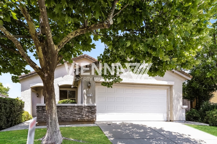 Foto principal - 232 Fremantle Ct
