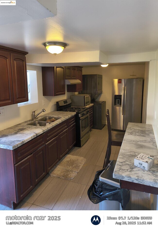 Foto del edificio - 2820 Linden St