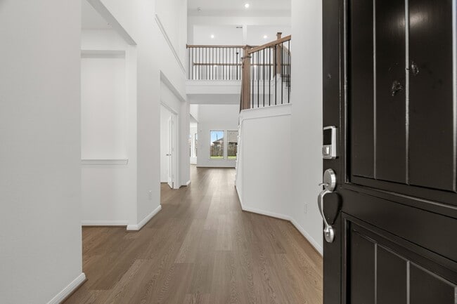 Building Photo - 2610 Glacier Pt Dr