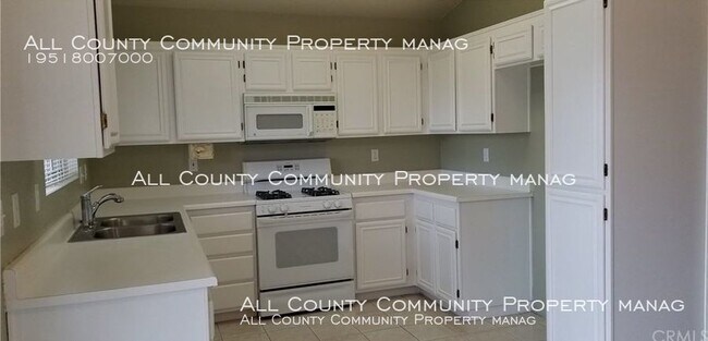Foto del edificio - 3 Bedroom 2 Bathroom Single Story Home for...